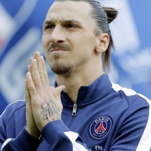 开云体育vip-梅赛德斯车队专注战术调整，迎头赶上，梅赛德斯车队车手